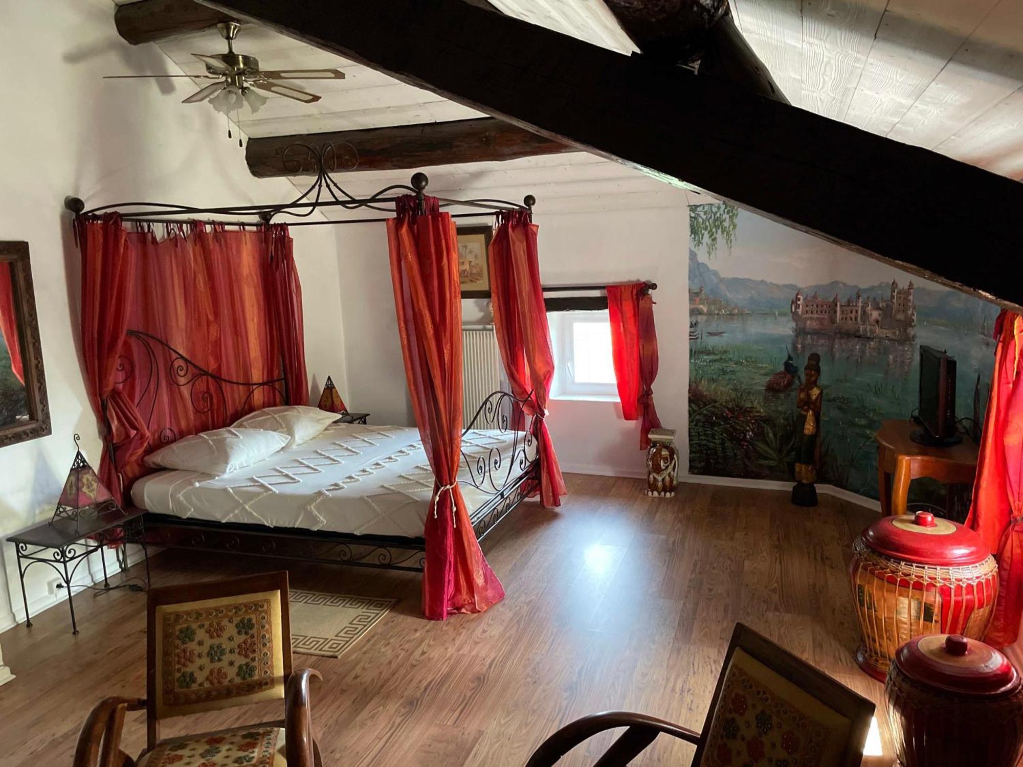 Gites Au Chateau Des Estubiers Les Granges-Gontardes ภายนอก รูปภาพ